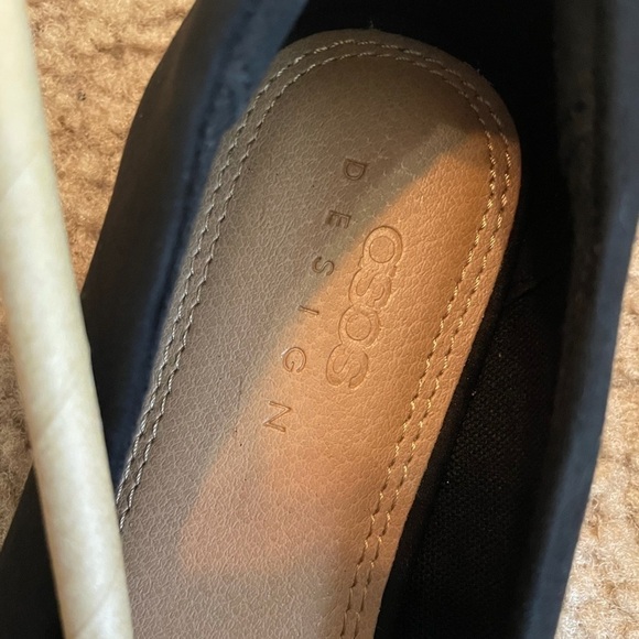 Asos DESIGN Lucky pointed ballet flats in black - Picture 9 of 11